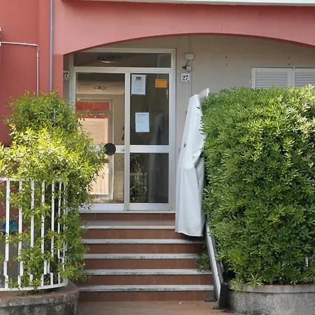 Apartment Punta Arrestra *
